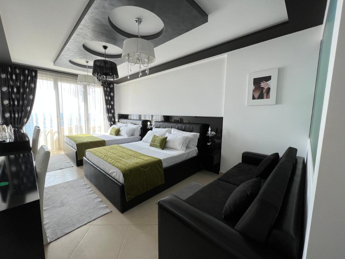 Hotel Cc &