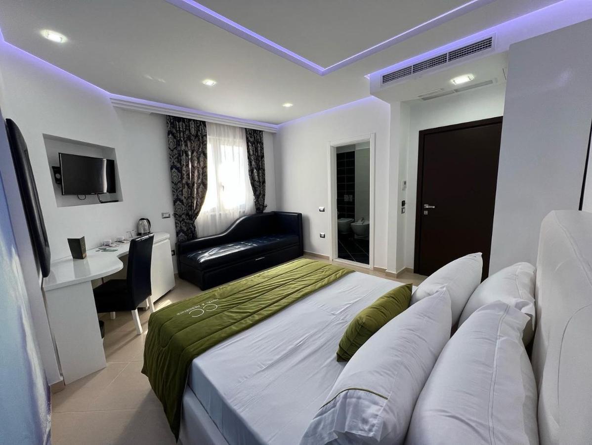 Hotel Cc &
